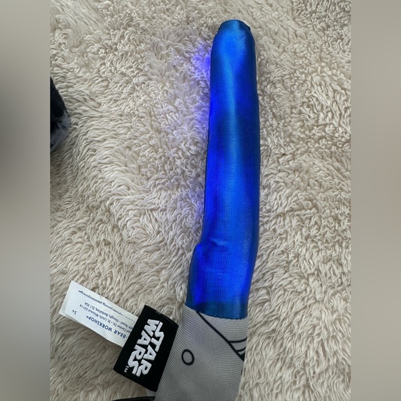 Star wars build a bear with reversible feet and working light saber - Picture 8 of 13